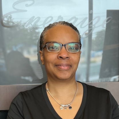 Yolanda  K. Photo